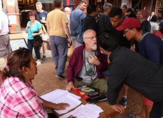 विदेशी नागरिक सहित १२० जनाले गरे रक्तदान