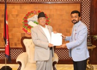 स्वास्थ्यमन्त्री यादवले दिए राजीनामा