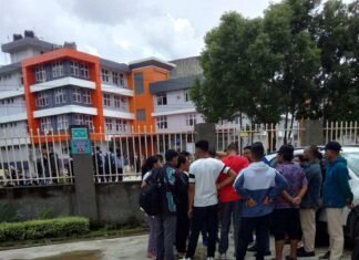 चरम लापरबाहीले बिरामीको मृत्यु भएपछि किष्ट अस्पतालमा तनाव, आफन्तजन भन्छन् ‘यस्तो हस्पिटल बन्द होस्’