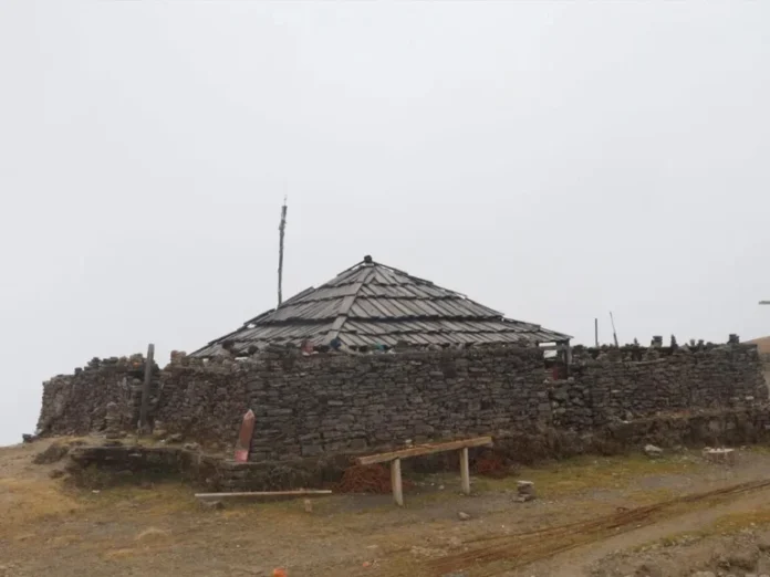 tempke-sid-mandir-768x576