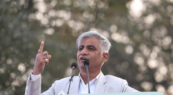 गगन थापामाथि केदार कार्कीको गम्भीर आरोप, ‘आवश्यक परे नयाँ पार्टीका लागि पनि तयार हुनुपर्छ’